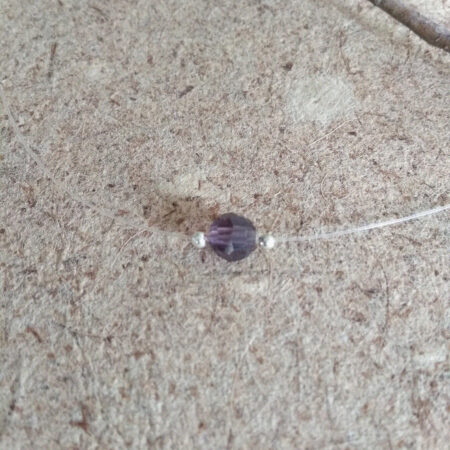 Colgante Swarovski Elements,  cristal bola facetada violeta con abalorios en plata de ley