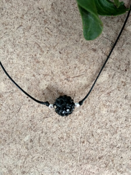 Colgante Swarovski Elements,  Shambala negro con abalorios en plata de ley