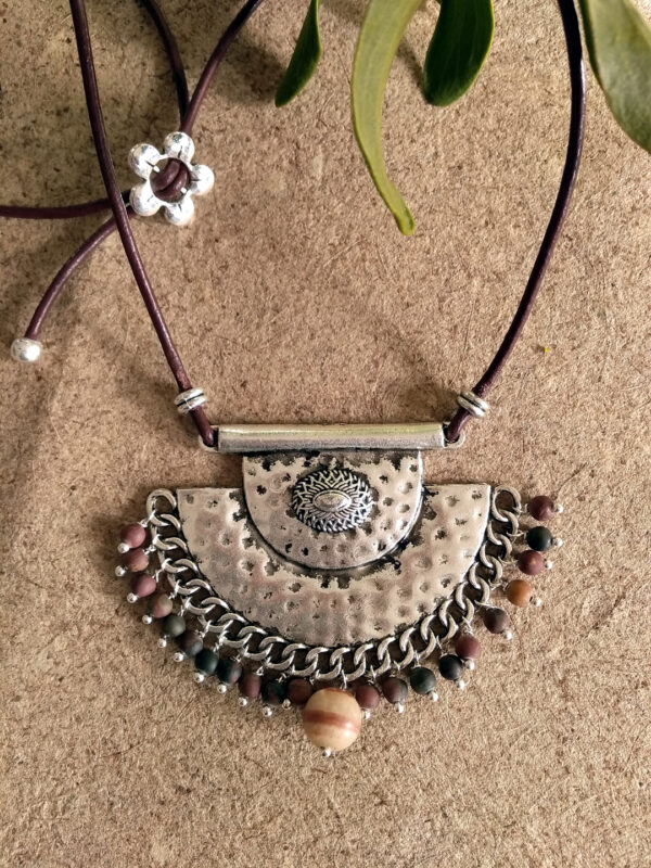 Collar tribal, agatas africanas color tierra mate
